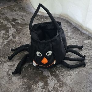 Goffa Int'l Blk Spider Halloween Trick or Treat Suffed Plush Candy Tote